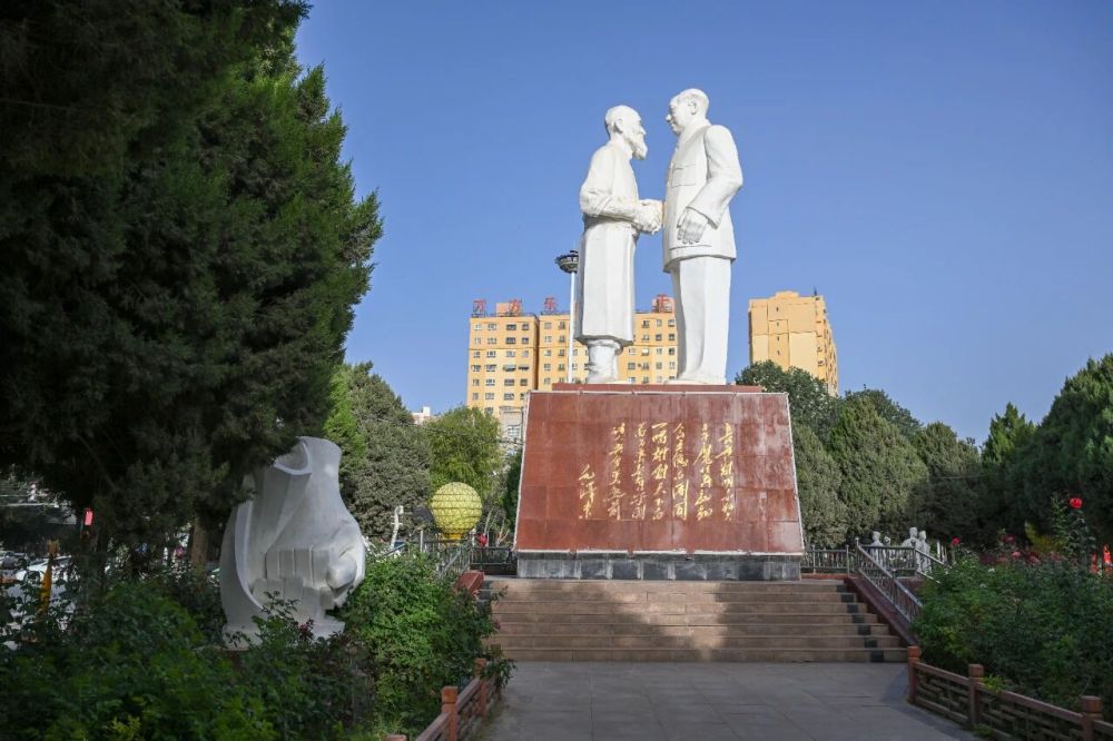 尔班大叔跨越时空的传承｜新华深读PG麻将胡了试玩心向北京——库(图5)